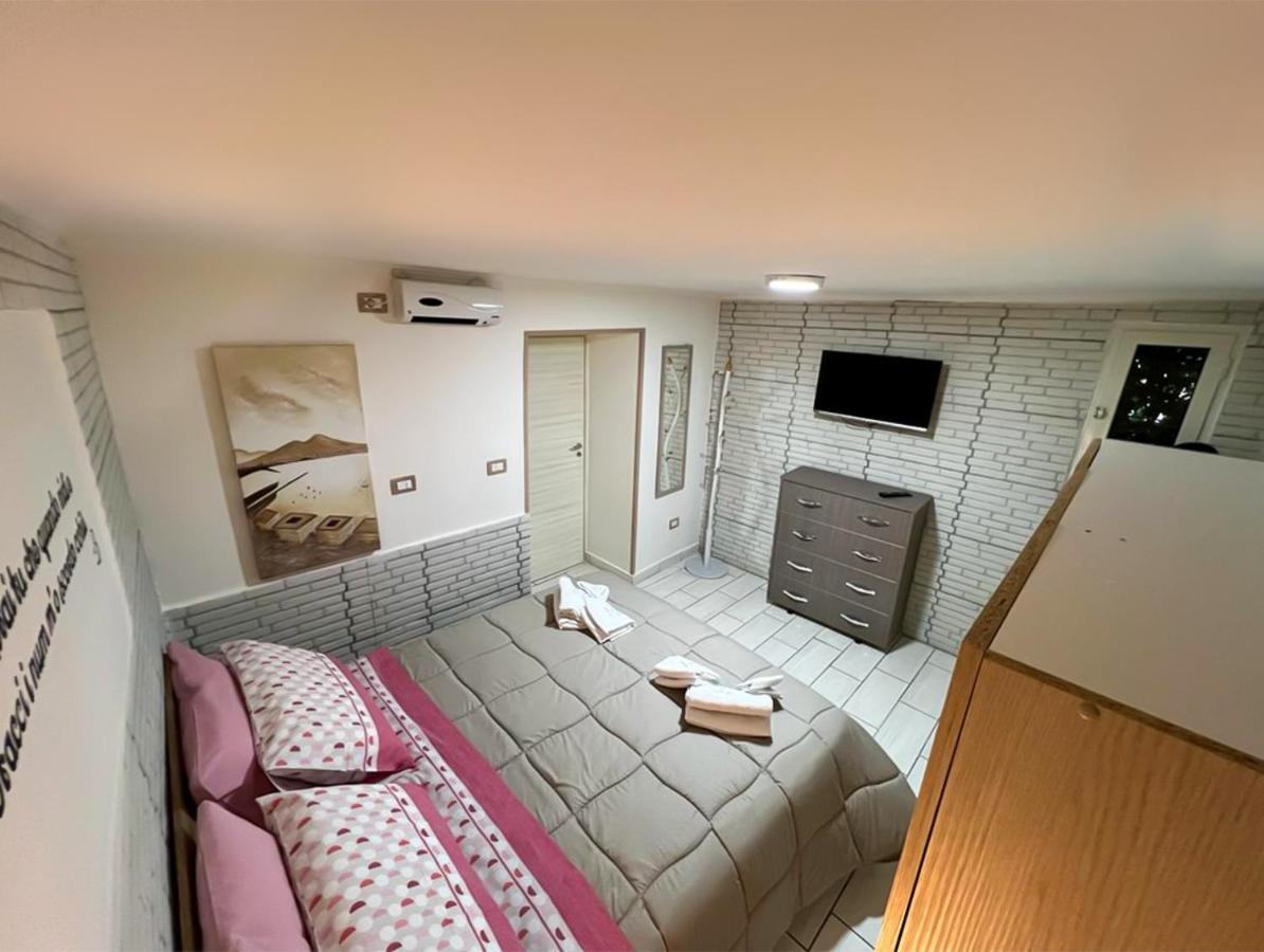 Appartement Il Nido Di Mariaflo à Naples Extérieur photo